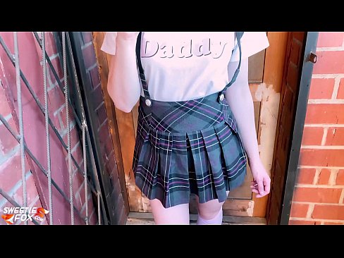 ❤️ Schoolgirl Sucks a dick gu domhainn agus fucks an àite clasaichean. ❤❌  Pornagrafaidheachd breagha  aig porn gd.sex78.ru