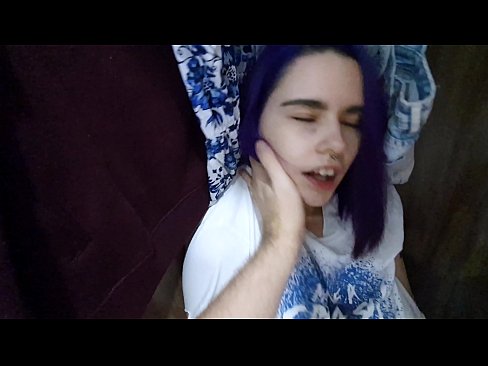 ❤️ Lorg mi mo sis anns a’ chlòsaid agus chuidich i cum ❤❌  Pornagrafaidheachd breagha  aig porn gd.sex78.ru